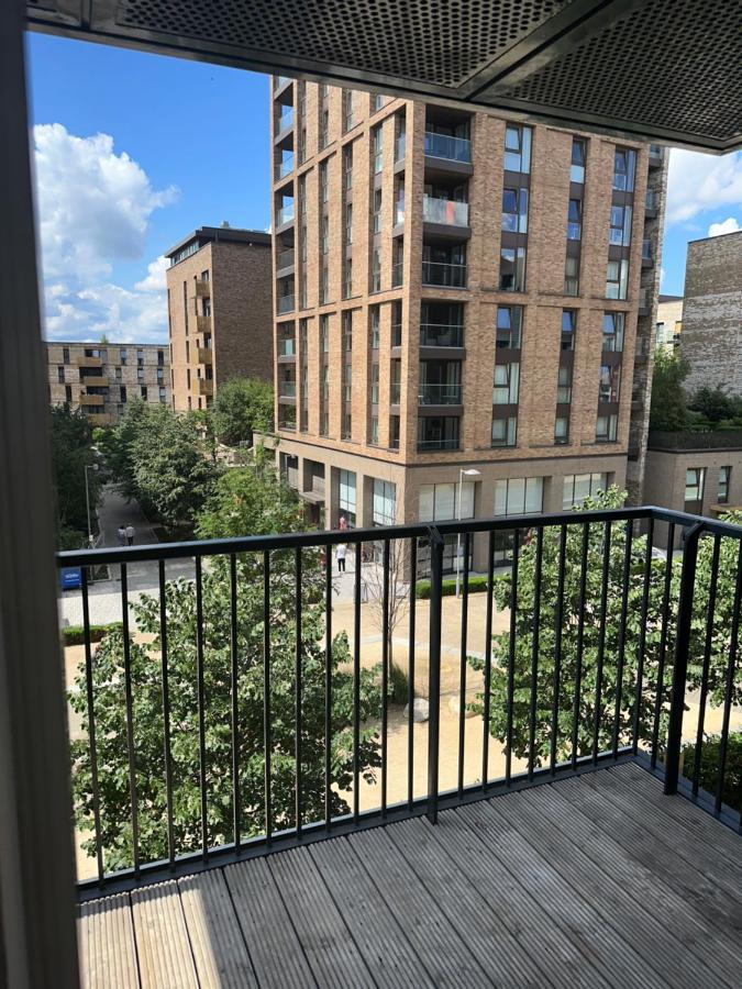 Luxury One Bedroom Apartment Londen Buitenkant foto