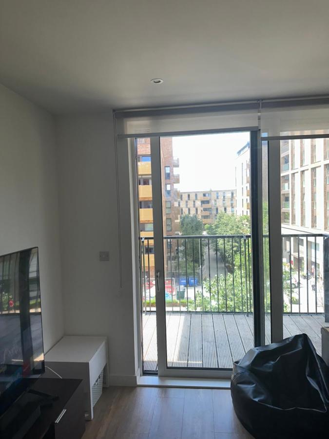 Luxury One Bedroom Apartment Londen Buitenkant foto
